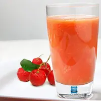 SUCO DE acerola com aguá