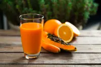 SUCO DE MAMÃO COM LEITE