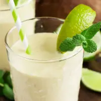 SUCO LIMAO COM LEITE